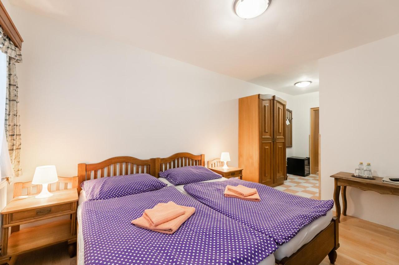 Hotel Perla Jizery Йозефув Дул Екстер'єр фото