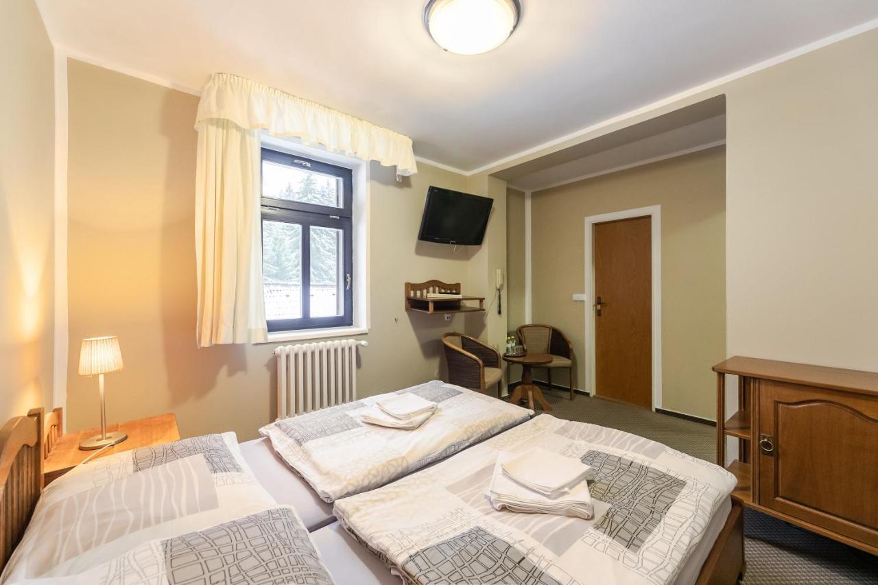 Hotel Perla Jizery Йозефув Дул Екстер'єр фото